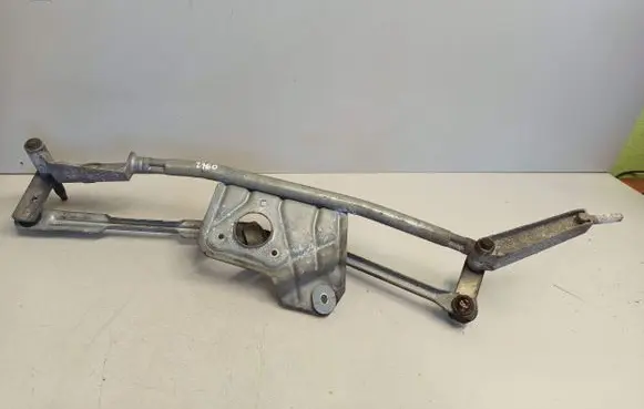 Volvo XC90 Front wiper linkage 30753091