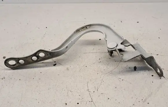 Toyota Yaris Tailgate/trunk/boot hinge 850L