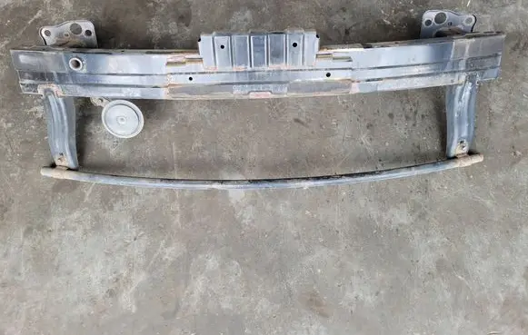 Hyundai Veloster Front bumper support beam 