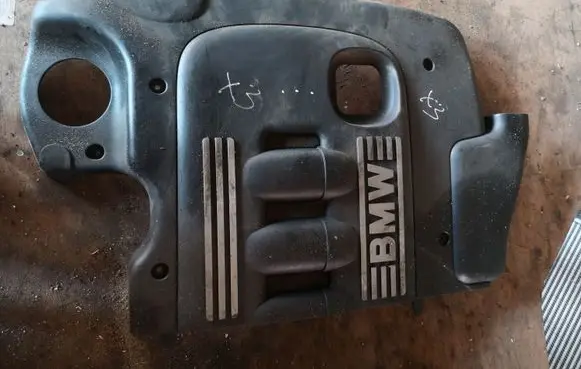 BMW X3 E83 Engine cover (trim) 779470001
