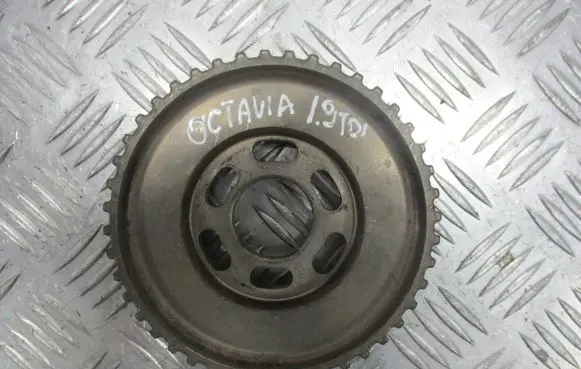 Skoda Octavia Mk1 (1U) Timing chain sprocket 