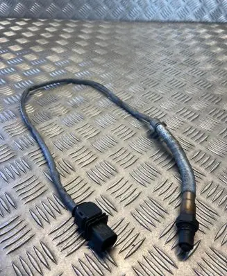 BMW 5 E60 E61 Lambda probe sensor 755805402