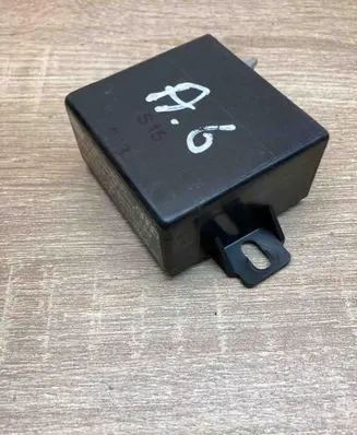 Audi A6 S6 C5 4B Wing mirror control module 4A0907445A 5DS005617