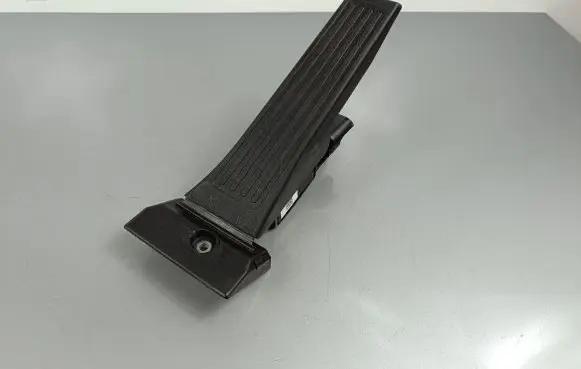 KIA Sportage Accelerator throttle pedal B2314025958