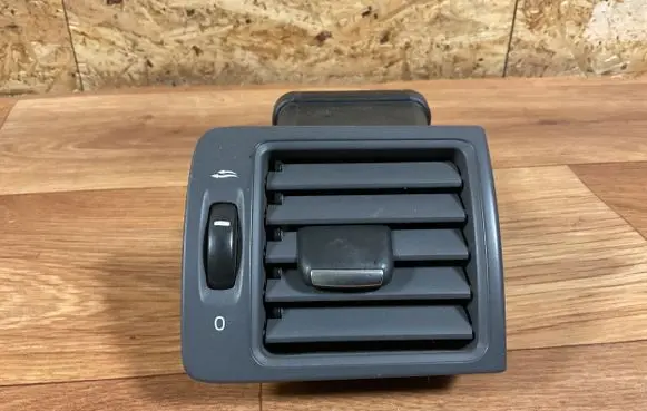 Volvo V50 Dashboard side air vent grill/cover trim 506002 39888291
