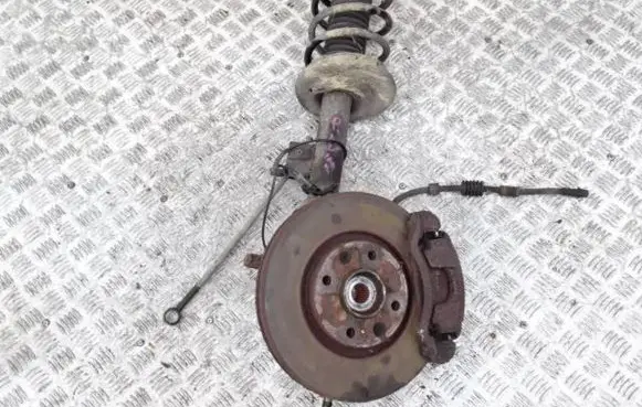 Peugeot 3008 I Front wheel hub spindle knuckle
