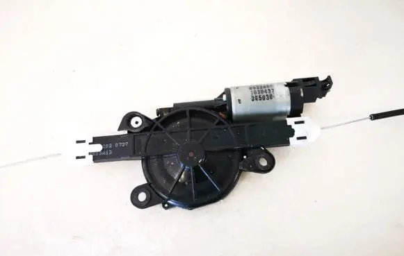 Volkswagen Touareg I Seat adjustment motor 8532403 1030437