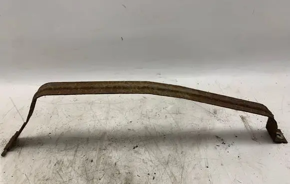 Opel Insignia A Fuel tank mounting bracket