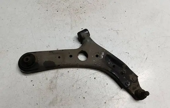 Hyundai i30 Front control arm F5A1W