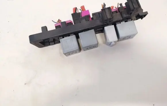 Volkswagen Golf V Fuse box set 1k1937503