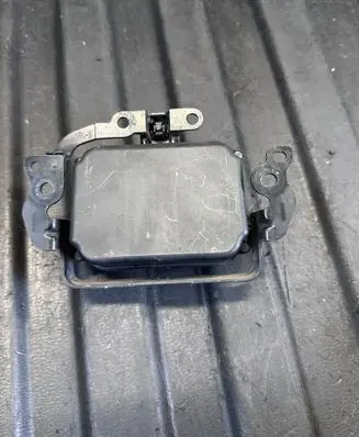 Lexus RX 450H Distronic sensor radar 8821047080 2300007002