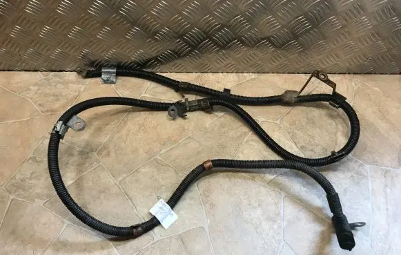 Mercedes-Benz C W204 Positive cable (battery) A2044402713