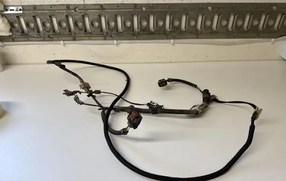 Volkswagen Caddy Headlight/headlamp wiring loom/harness 4D0973725