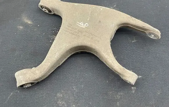 Audi A7 S7 4G Rear upper control arm/wishbone 8R0505312F