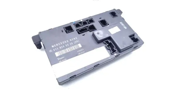 Mercedes-Benz E W211 Door control unit/module 2118200526