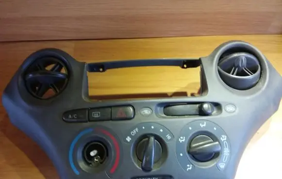 Toyota Yaris Climate control unit 758277