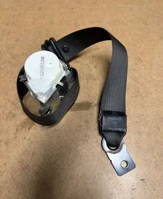 Opel Meriva B Front seatbelt 13305707 1000046 13250509