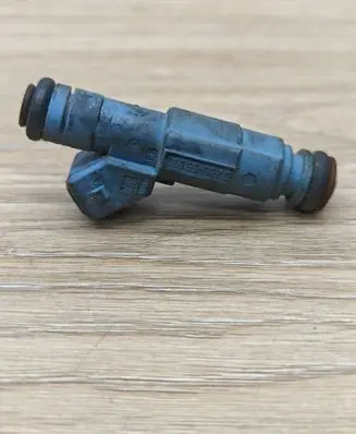 Volvo XC90 Fuel injector 9186060