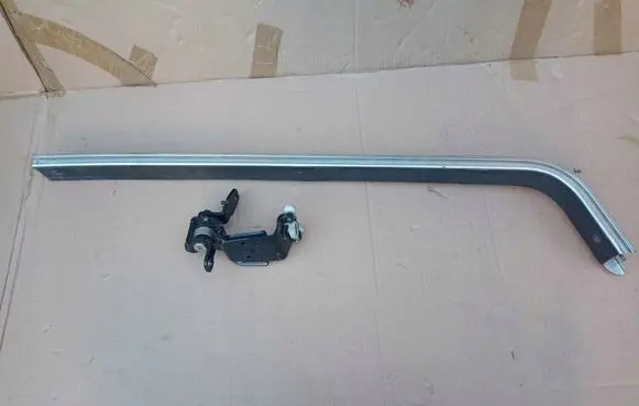 Volkswagen Transporter - Caravelle T7 Sliding door upper top rail 7T0843872J 7T0843872