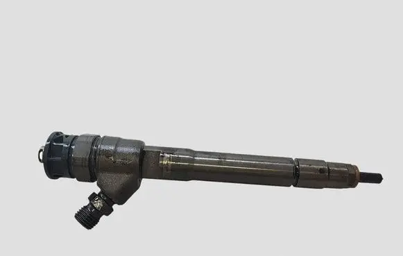 Mercedes-Benz C W205 Fuel injector 0445110546