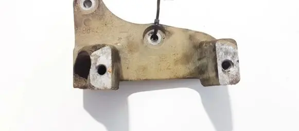 Peugeot 407 Engine mounting bracket 9648276180
