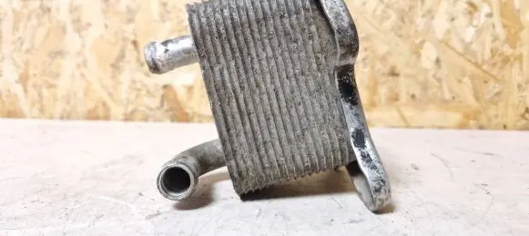 Engine oil radiator
