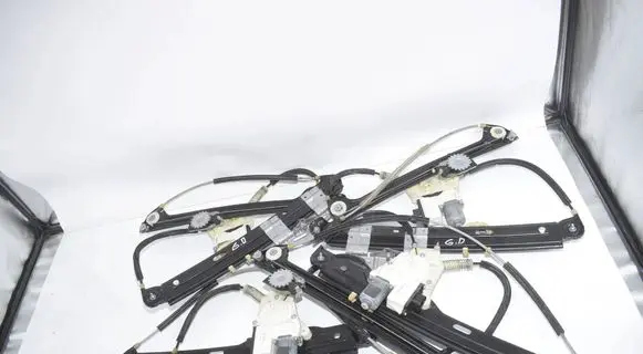 BMW 5 GT F07 Front door window regulator with motor 7197919 51337197919 7197920