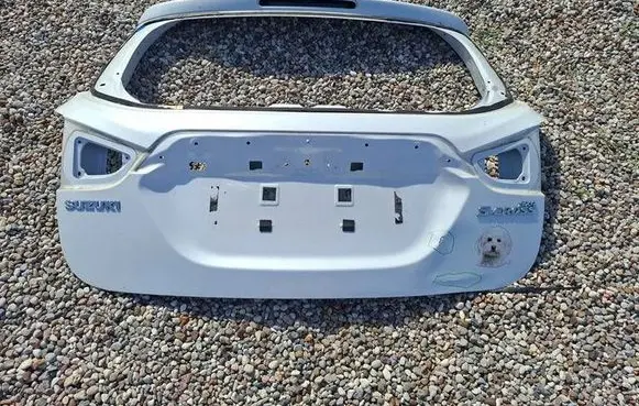 Suzuki SX4 S-Cross Tailgate/trunk/boot lid