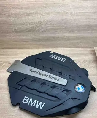 BMW 5 GT F07 Engine cover (trim) 7577456 52794510