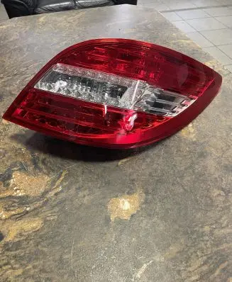 Mercedes-Benz R W251 Rear/tail lights 084401980RF 27380