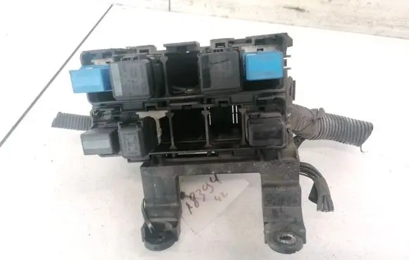 Nissan Primera Fuse box set 252309F915