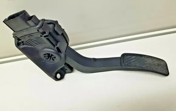 Ford Fiesta Accelerator throttle pedal 8V219F836AB nr4553