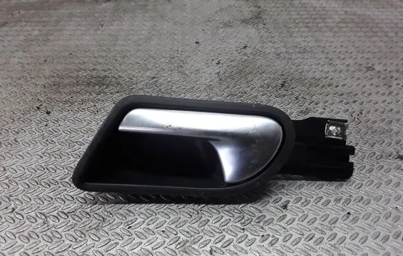 Volkswagen Golf V Front door interior handle 1K2837113