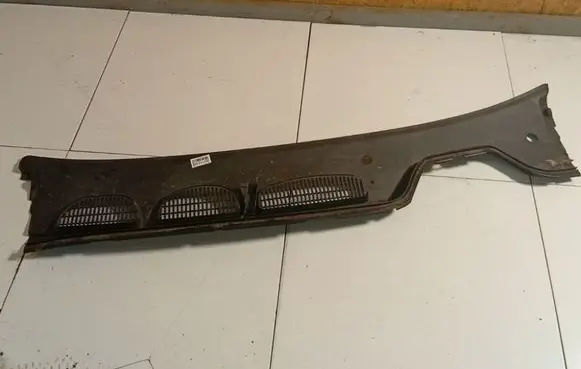 Ford C-MAX I Wiper trim 3M51R02216