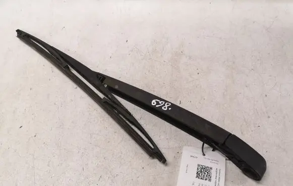 Hyundai Santa Fe Rear wiper blade arm