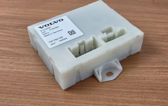 Volvo XC60 Tailgate/trunk control unit/module 31415781 31425969 C61752102