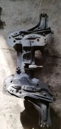 Citroen C3 Picasso Front subframe