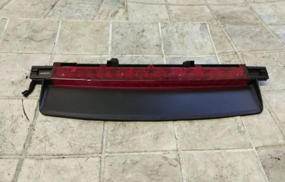Audi A6 S6 C6 4F Third/center stoplight 4F5945097 3C3X13A613A