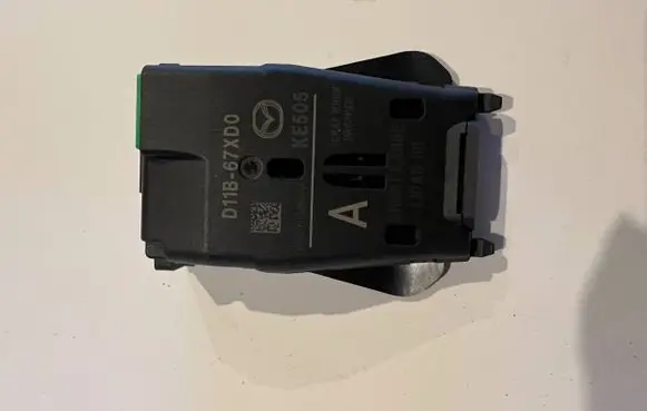 Mazda CX-3 Windshield/windscreen camera D11B67XD0
