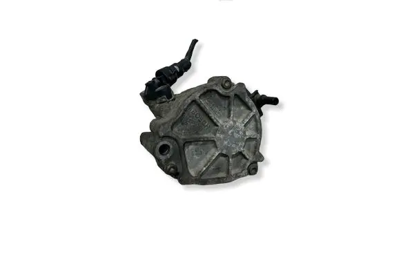 Peugeot Partner Vacuum pump 9804021880