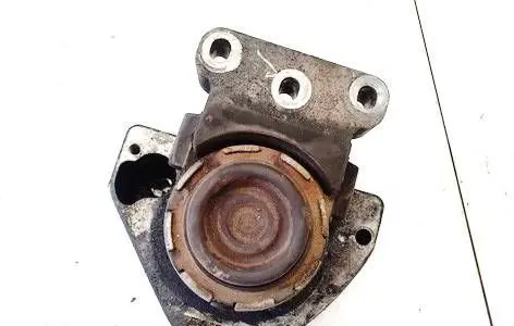 Engine mount bracket