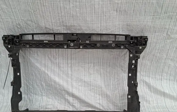 Skoda Superb B8 (3V) Radiator support slam panel 3V0805588J