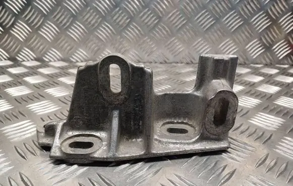 Volkswagen Sharan Engine mounting bracket 7M3199600A