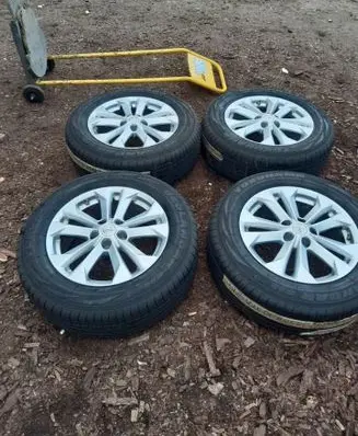 Nissan X-Trail T32 R17 alloy rim 