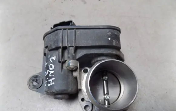 Peugeot 2008 I Throttle body valve 9801942080 05610