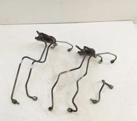 Subaru Outback Fuel injector supply line/pipe 