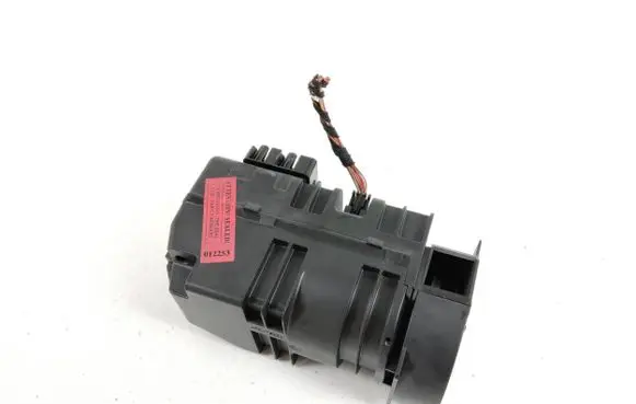 Mercedes-Benz CLS C218 AMG Central locking vacuum pump A0008004448 A0008004548 A0004420212