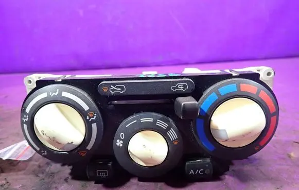 Nissan Micra Climate control unit 