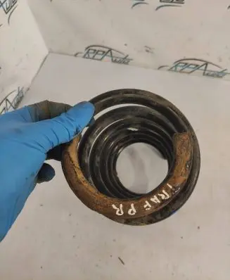 Renault Trafic II (X83) Front coil spring 4411803
