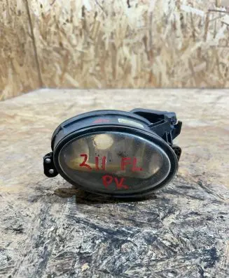 Mercedes-Benz E W211 Front fog light A1698201556 0305077001